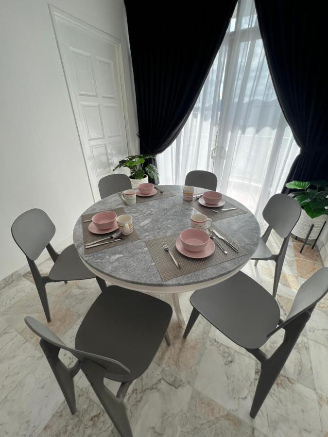 Lui Lui Comfy Condo In Great Location كواه المظهر الخارجي الصورة